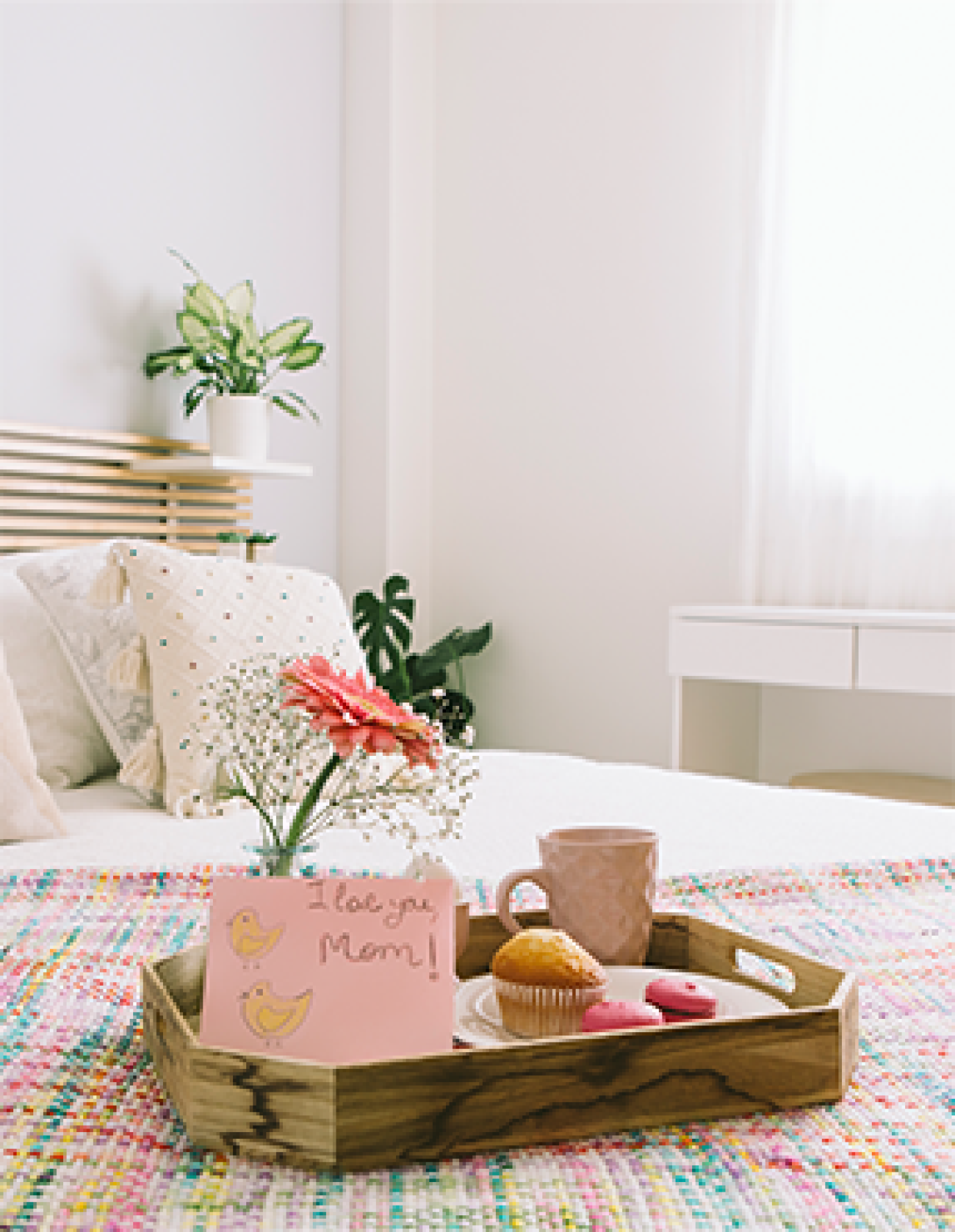 Mothers day food traditions - breakfast in bed